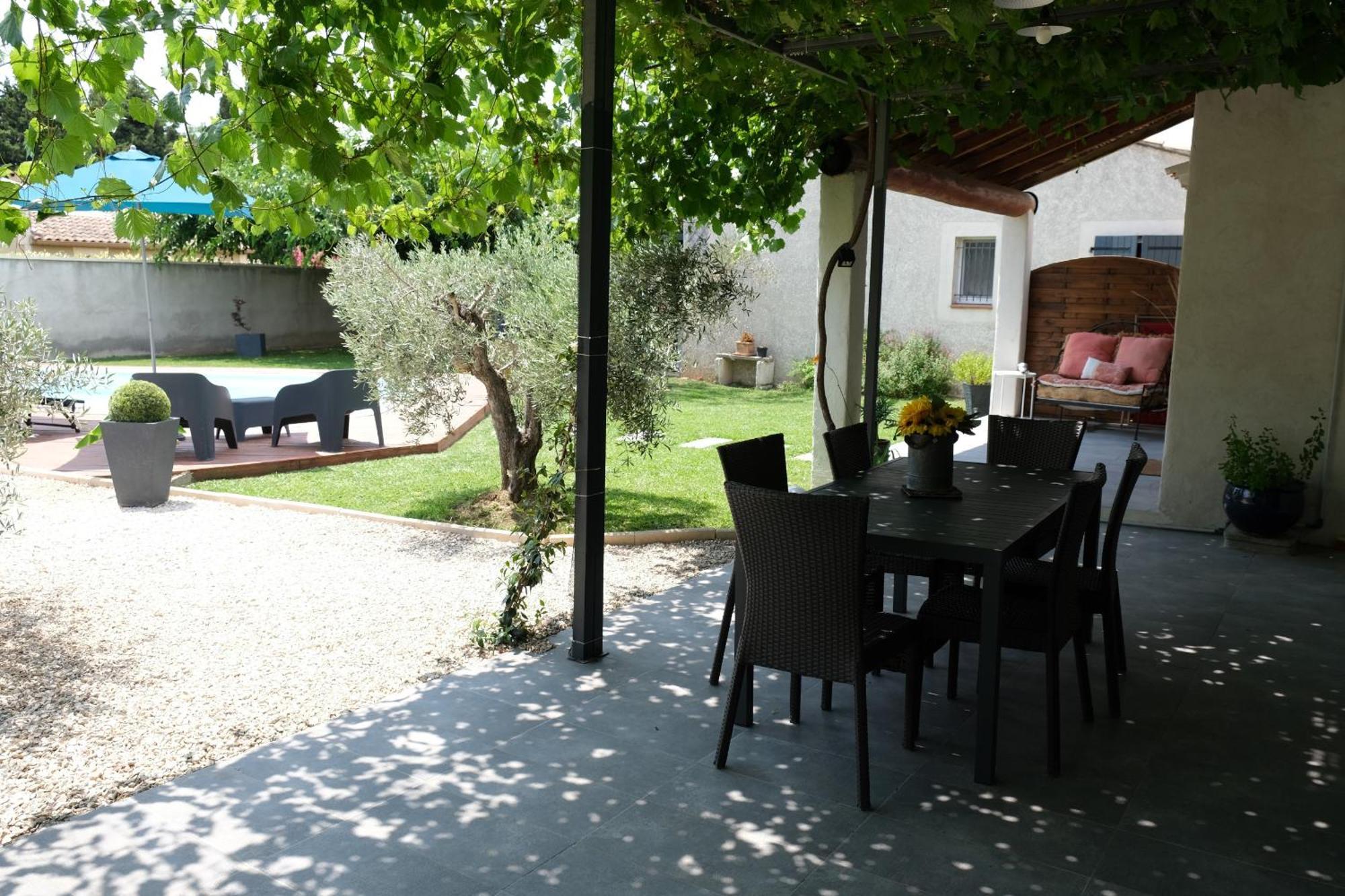 Villa Very Pleasant House With Swimming Pool In Mouries, Near Les Baux De Provence In The Alpilles - 6 People Exterior foto